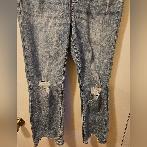 Judy Blue Jeans Blue Denim Cropped Bootcut Distressed Stretch Women's Size 7/28 - Picture 3 of 13